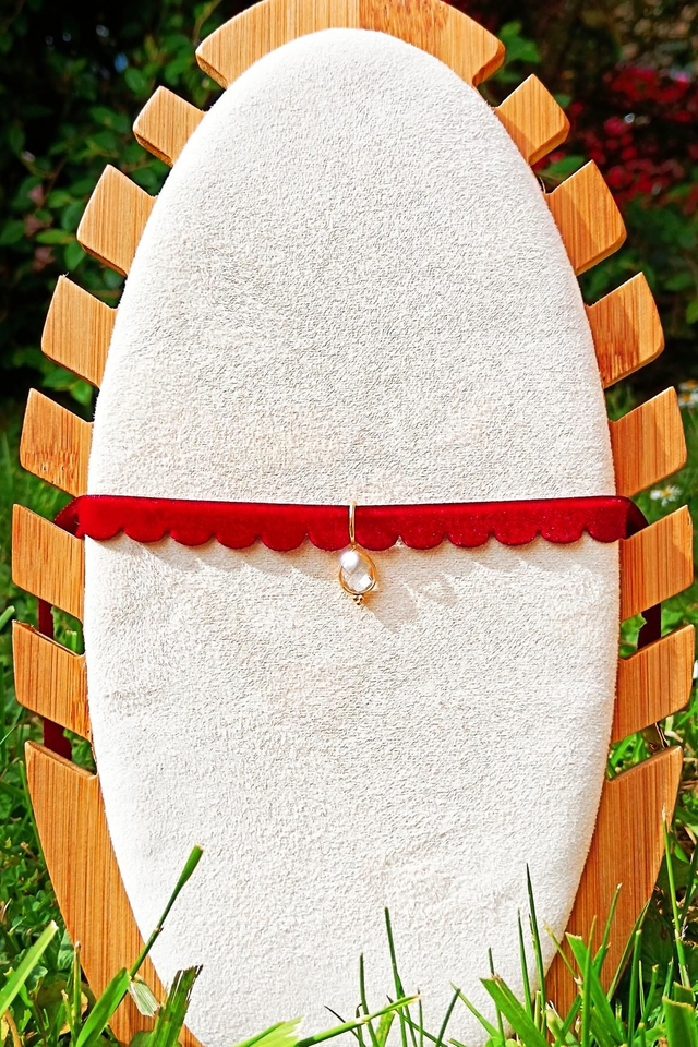 Ras-du-cou Élégance mystique