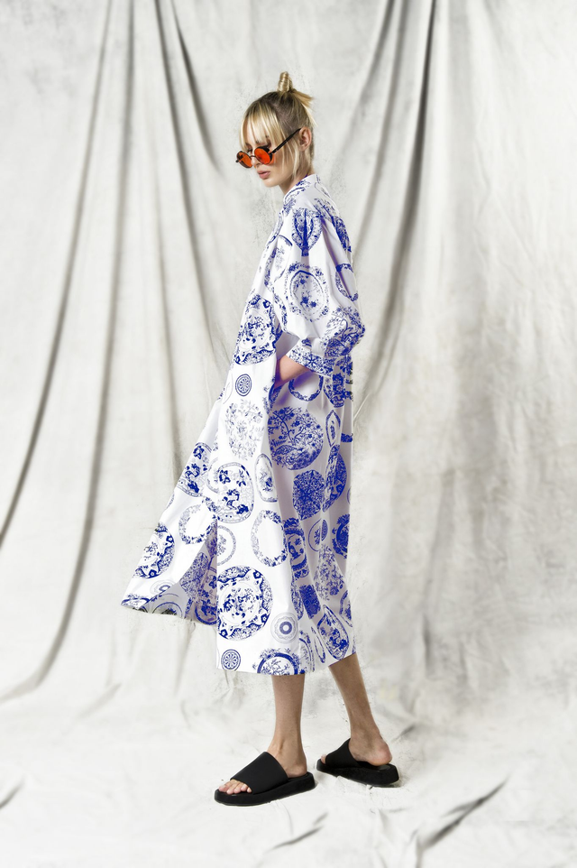 Abito camicione stampa piatti blu