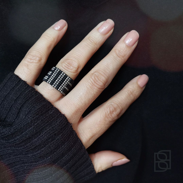 BOLD ALTERNATING LINES ring