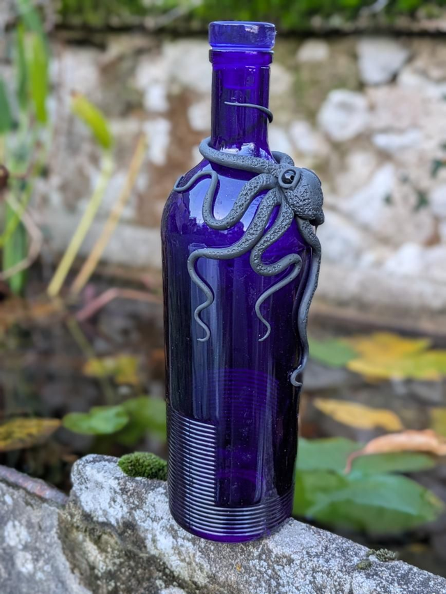 Bouteille blue Lagoon octopus noir 75 cl