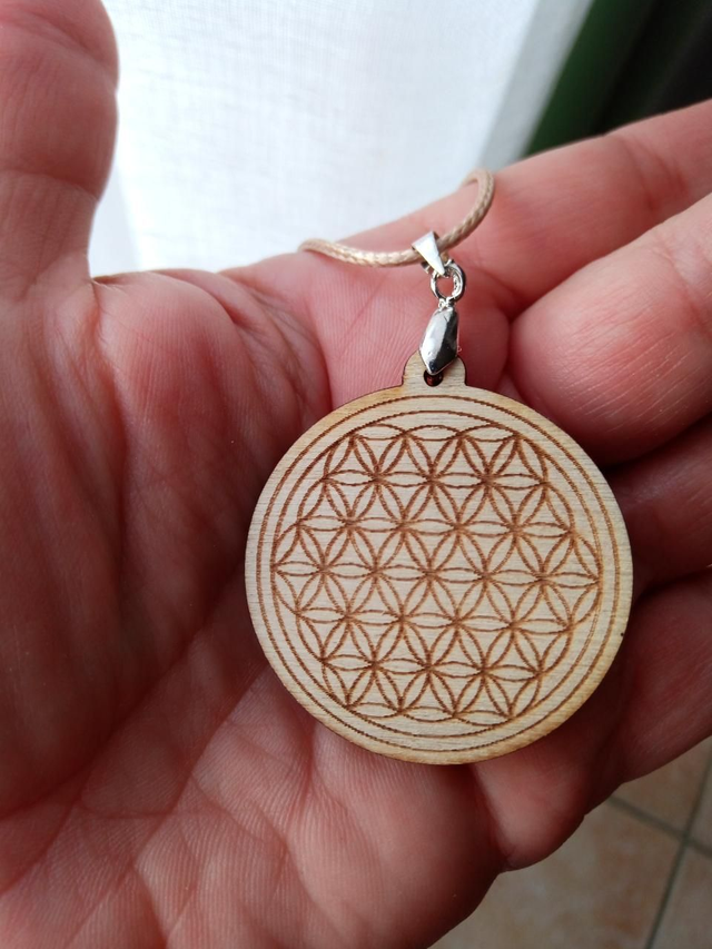 Pendentif Fleur de Vie Bois