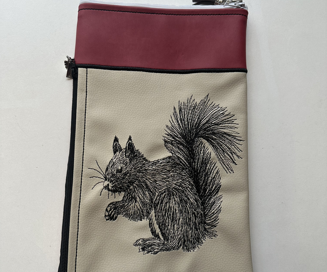 Pouches - Two Compartments - Squirrel
