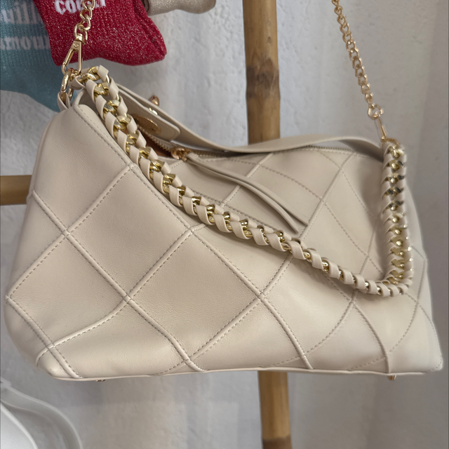 Sac en cuir avec chaîne 