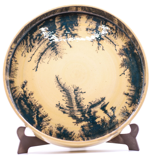 Assiette creuse, avec motifs