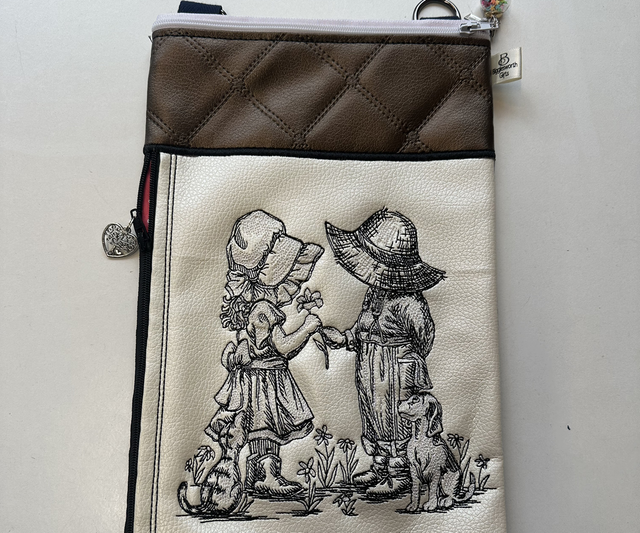 Bag - Large 2 Zips - Country Children