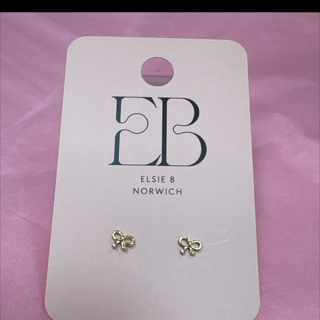 Mini gold bow earrings 