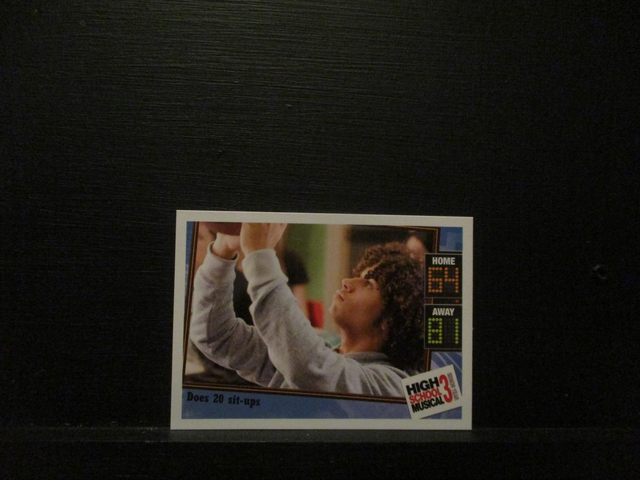 Does 20 Sit-Ups - Action Card High School Musical 3 Senior Year Original Trading Card