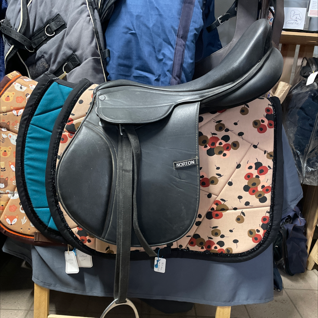 Selle synthétique mixte Norton 17,5’