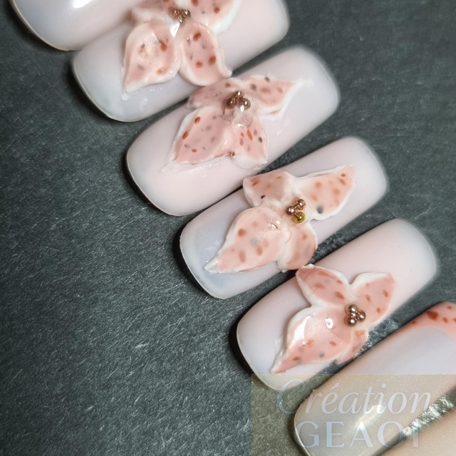 Vanille léopard little carré M créer a la commande délai de 7 jours