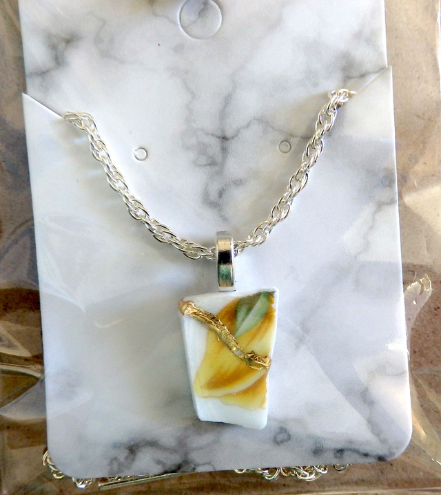Kintsugi necklace 3