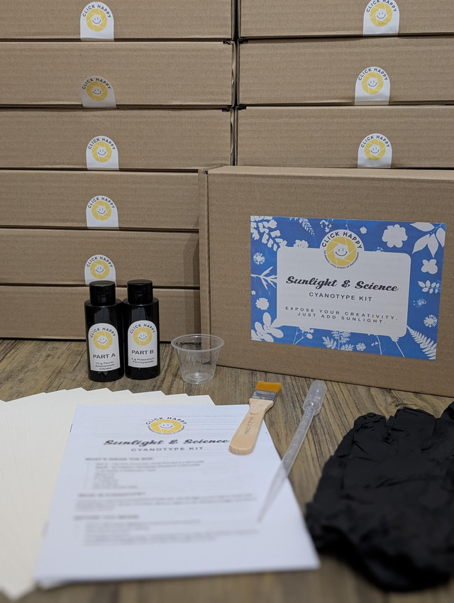 Sunlight &amp; Science Cyanotype Kit