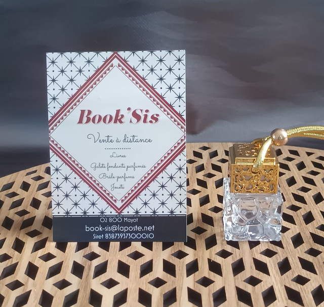 Diffuseur pour voiture " Bouchon doré "