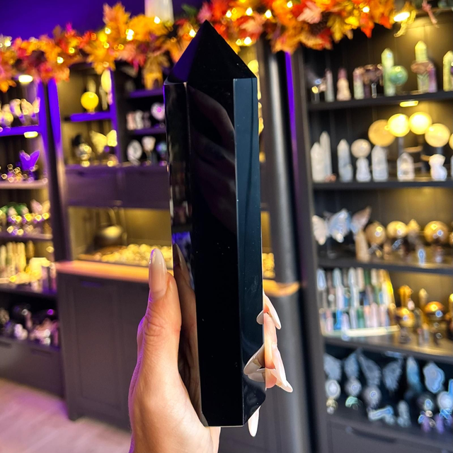 Black Obsidian Tower R58P1 (1)