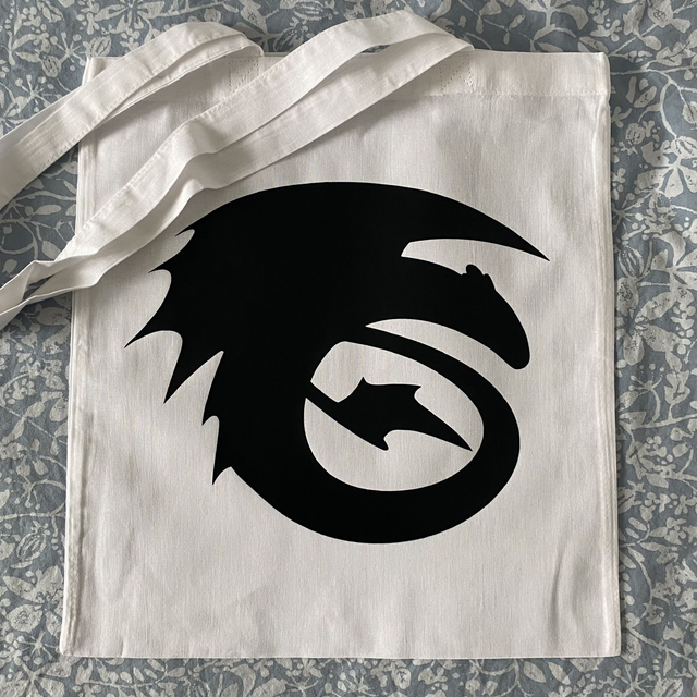 HTTYD: strike class (totebag)