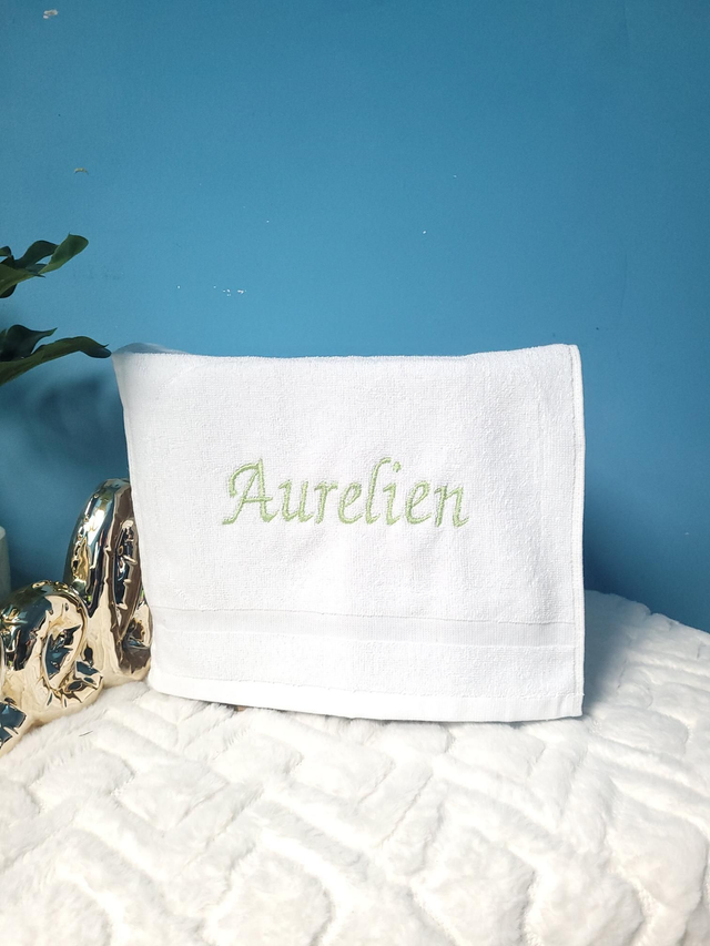 Serviette brodée Aurelien 
