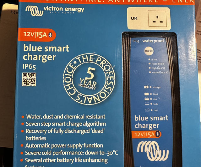Victron 12v 15amp Blue smart charger