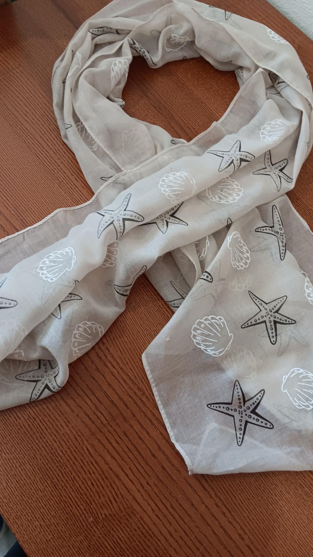 Φουλαρι λεπτό με αστερίες 