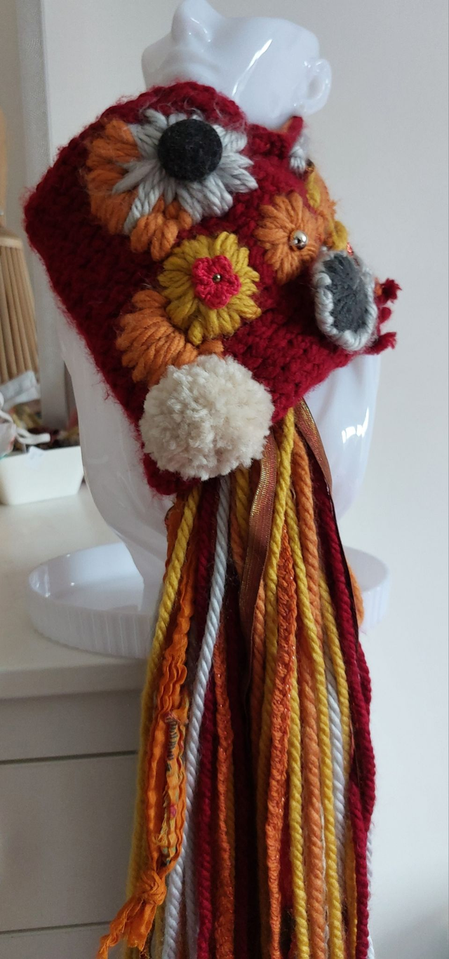 Echarpe laine bijoux rouge