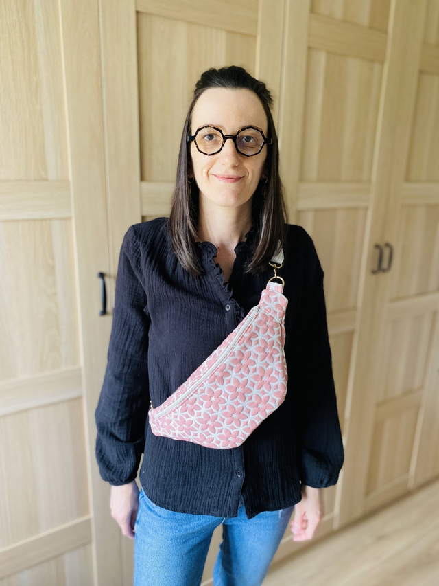 Sac Banane en Jacquart rose fleuri