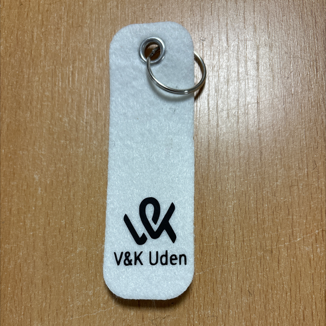 Sleutelhanger wit met Logo zwart