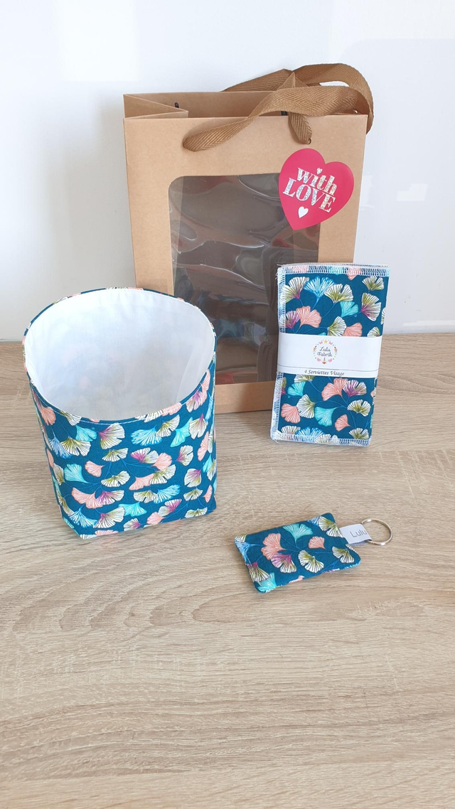 Coffret panier + 4 serviettes visage + porte clés ginkgo bleu