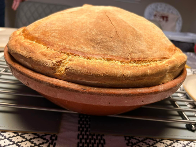 Cozido à portuguesa no pão 