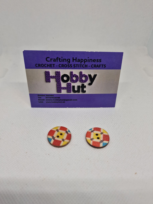 Vintage Style Buttons (4) 2cm