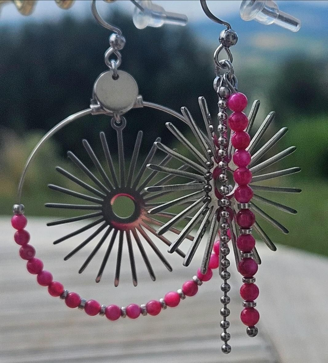 Boucles d'oreilles asymétriques 