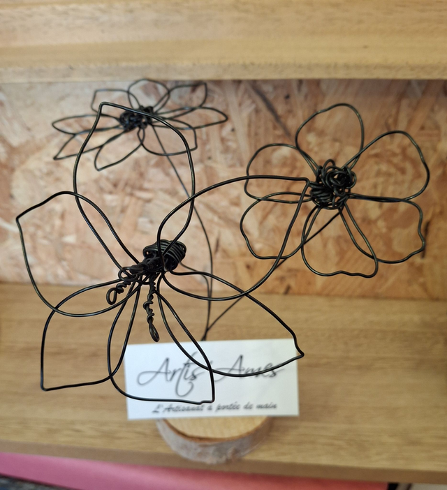 Déco Mini bouquet à trois fleurs en fil