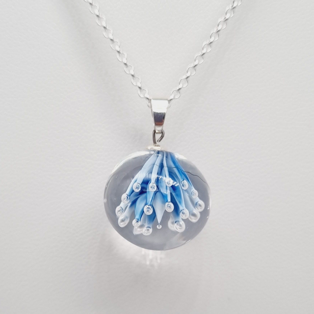 Pendentif Ariel bleu et ivoire 1