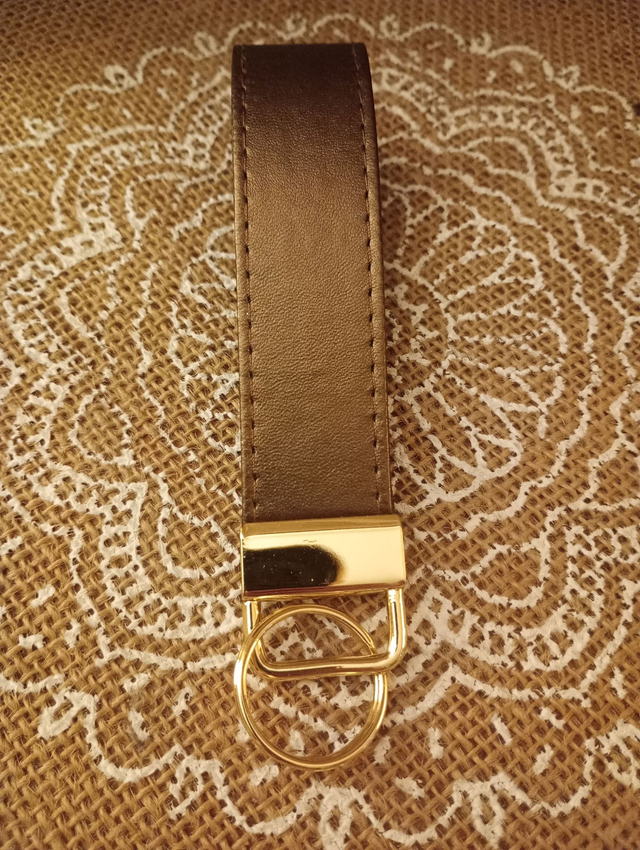Porte clé boucle simili cuir