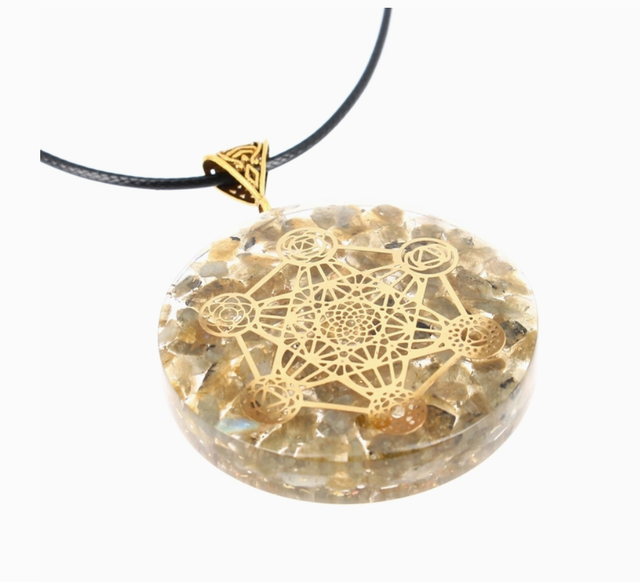 Orgonite en pendentif " Métatron " Labradorite