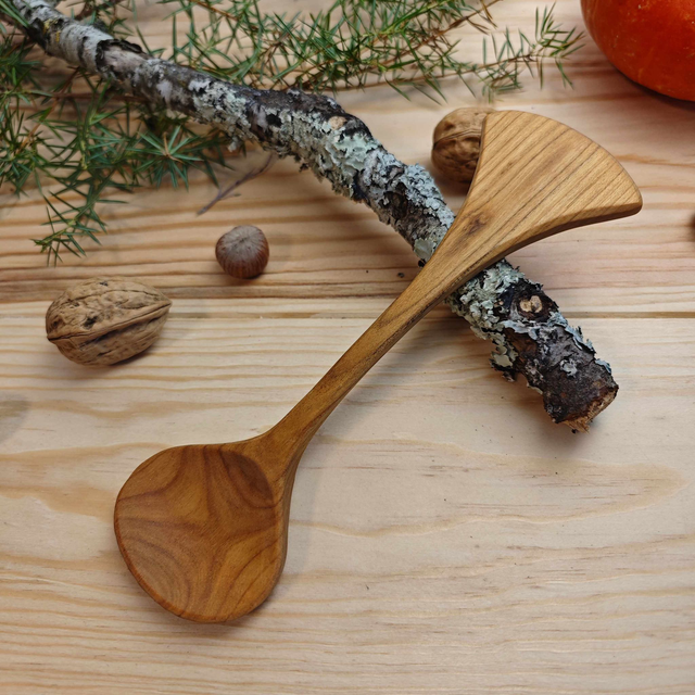 Cuillère en merisier-C208