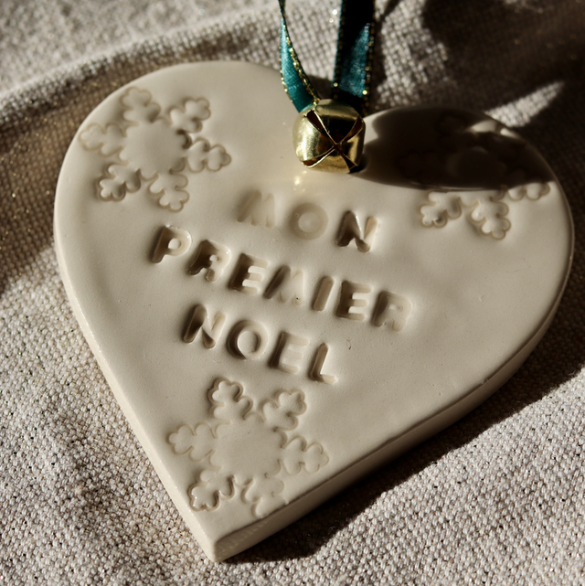 Suspension « mon premier Noël »