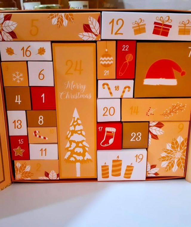 CALENDARIO DE ADVIENTO GOLDEN 