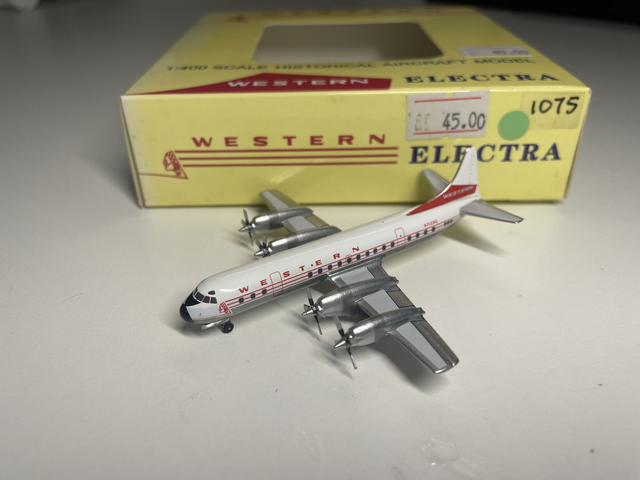 Lockheed Electra Western N7138C