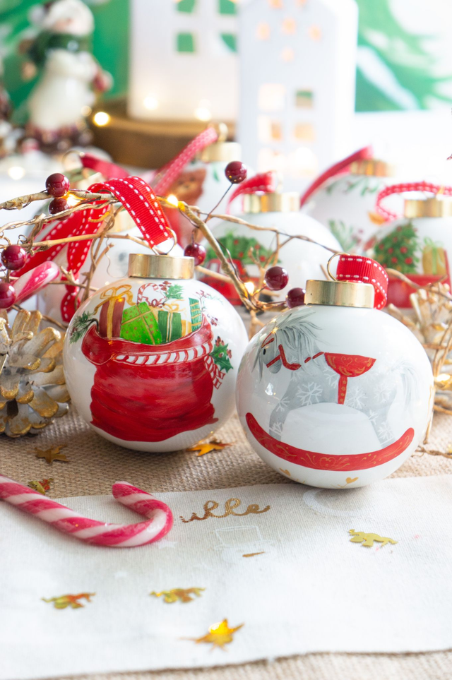 Boule Mon premier Noël en porcelaine à personnaliser, motif traditionnel unique 