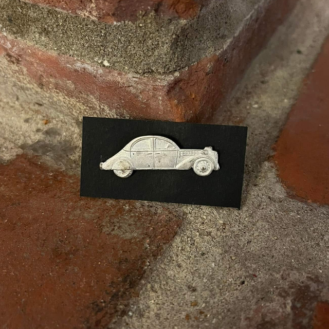 Superb 1950’s Classic Car Badge/ Brooch
