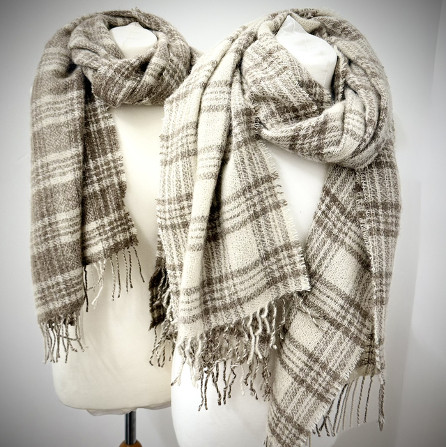 Hedgelore Blanket scarf
