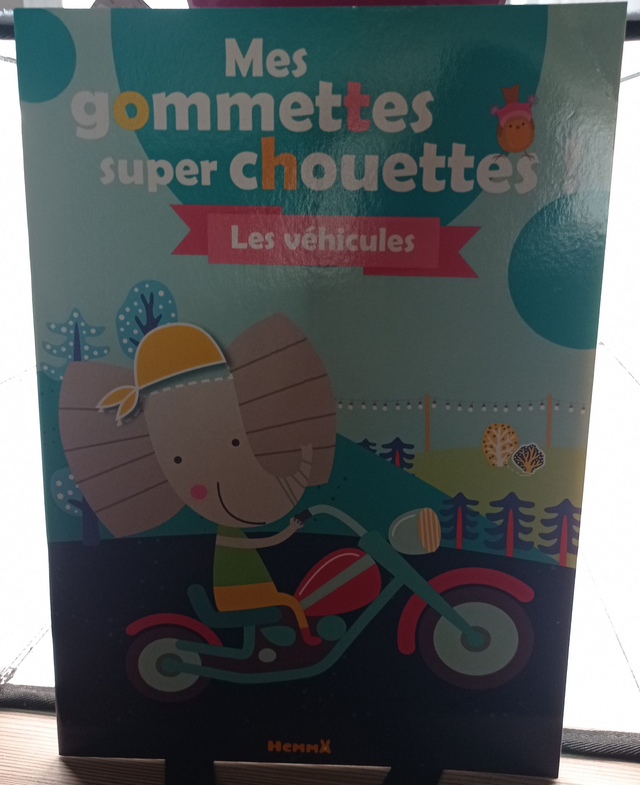 Mes gommettes super chouettes ! Les véhicules (3 ans)