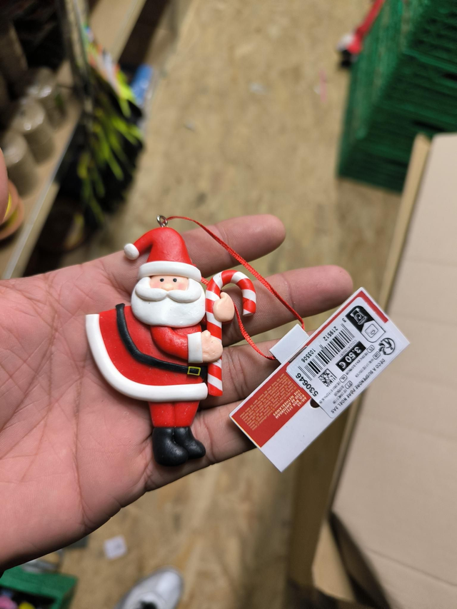 PERE NOËL A SUSPENDRE 