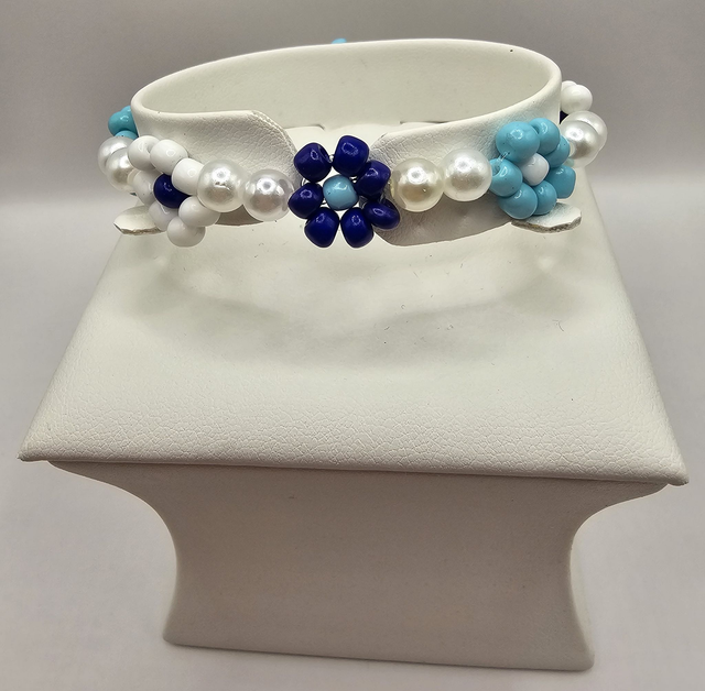 Beaded Flower Bracelet.