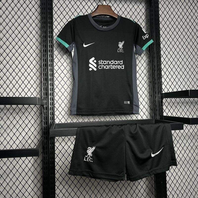 Conjunto camiseta + pantalón NIÑOS 3ª Liverpool  24-25