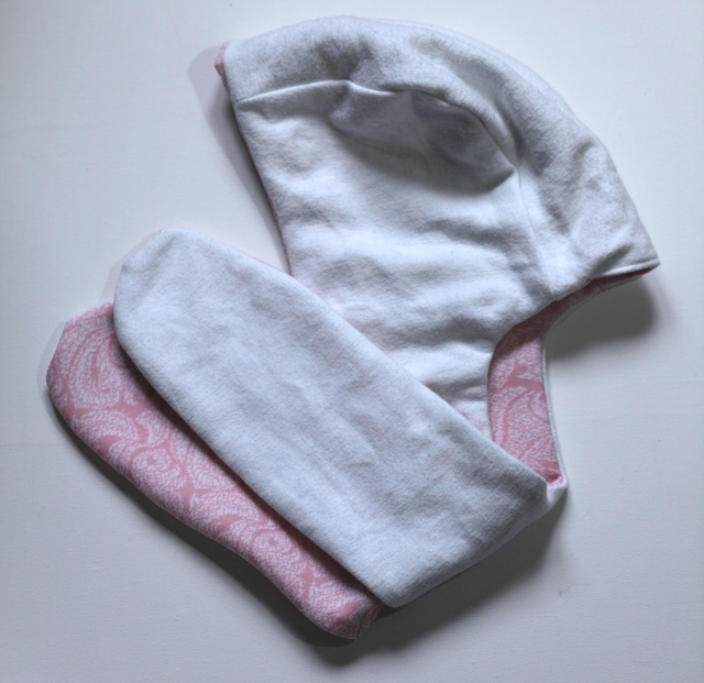 pink/white hood-scarf