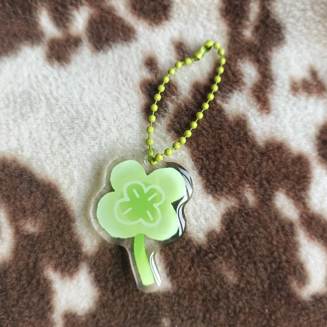 lucky clover four - acrylic epoxy keychain