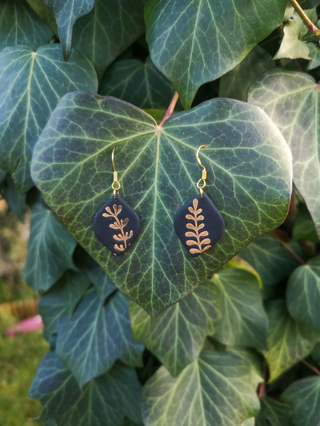 Collection Les Classiques Feuille d&#039;Or - Boucles d&#039;oreilles Isalie 