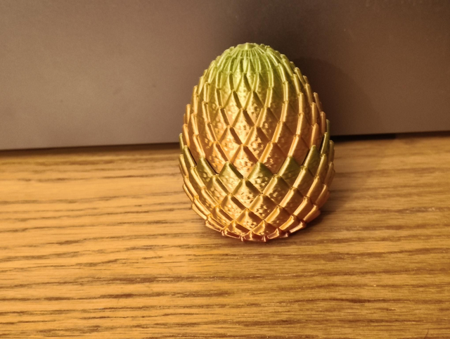 Seamless Dragon Scale Egg - small (add on to dragon)