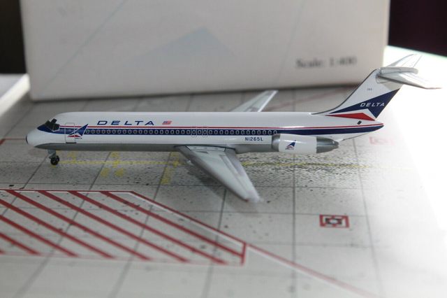 DELTA &quot;Widget&quot; DC-9-32 (N1265L), 1:400 Naviagtor