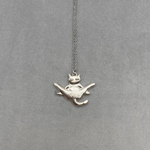 Kitty Power pendant, Cheeto