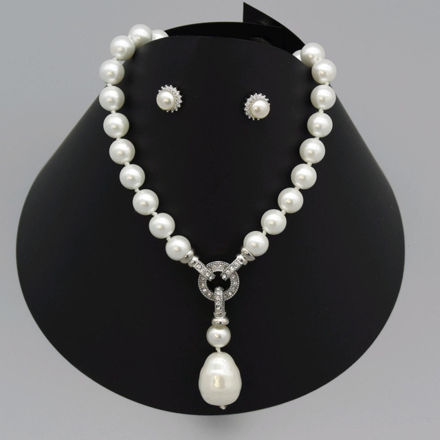 Parure de bijoux en perles de culture d'eau douce